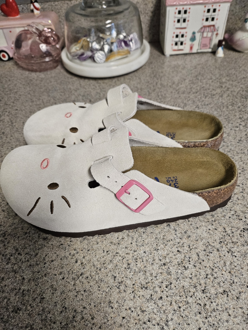 Hello Kitty Suede Slip-On Clogs in Light Cream with Pink Accents